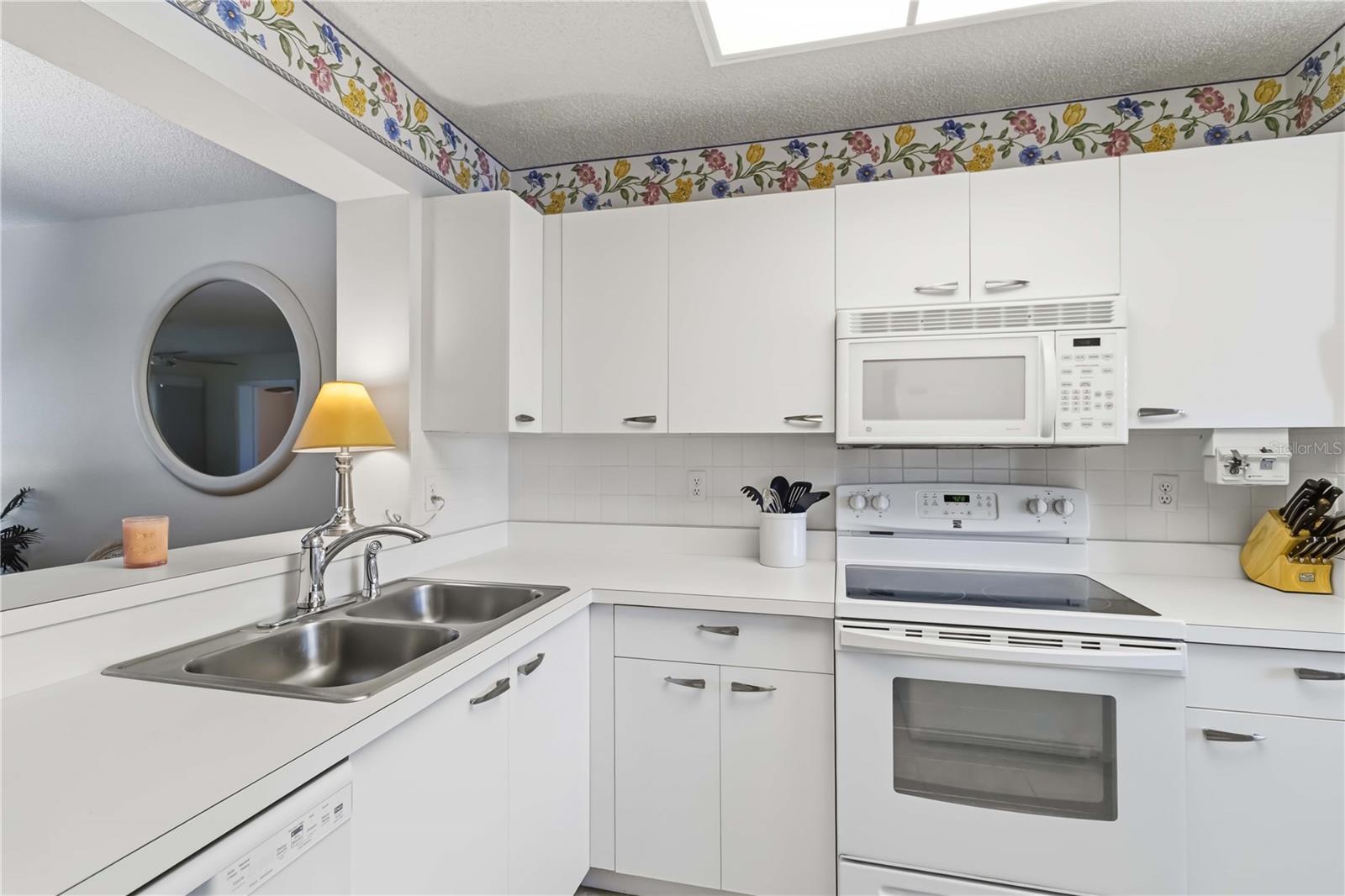 3950 IRONWOOD CIR #205, BRADENTON, FL, 34209