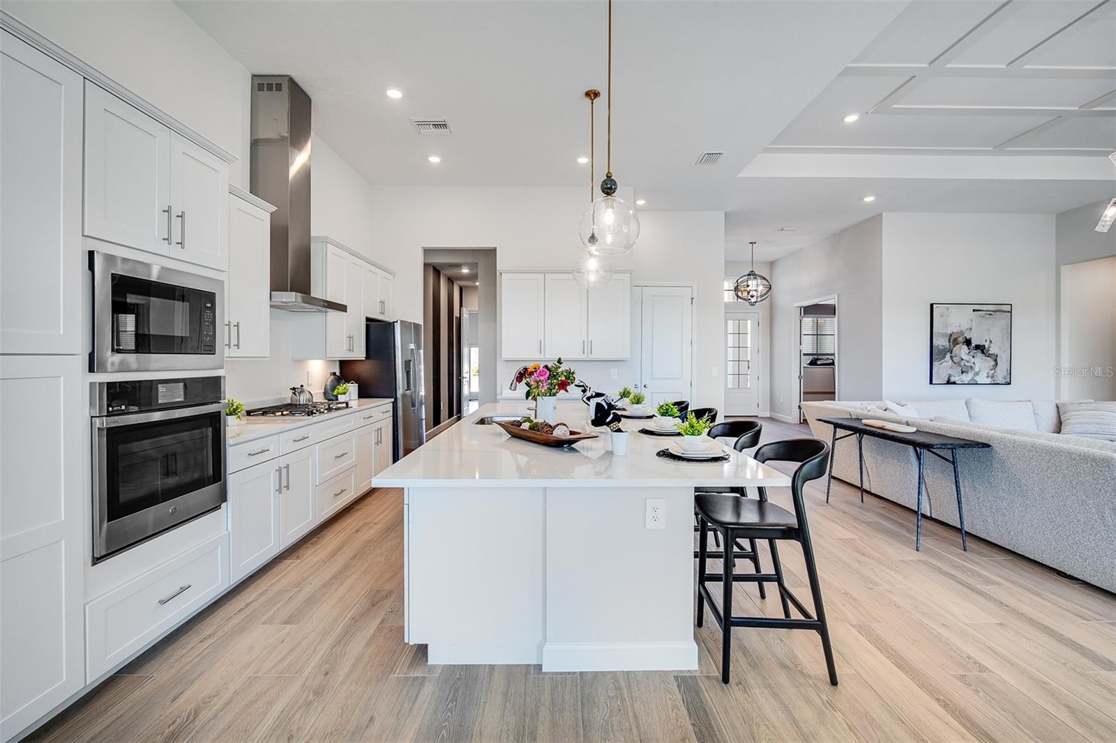 18853 CHERRYSTONE WAY, LAKEWOOD RANCH, FL, 34211