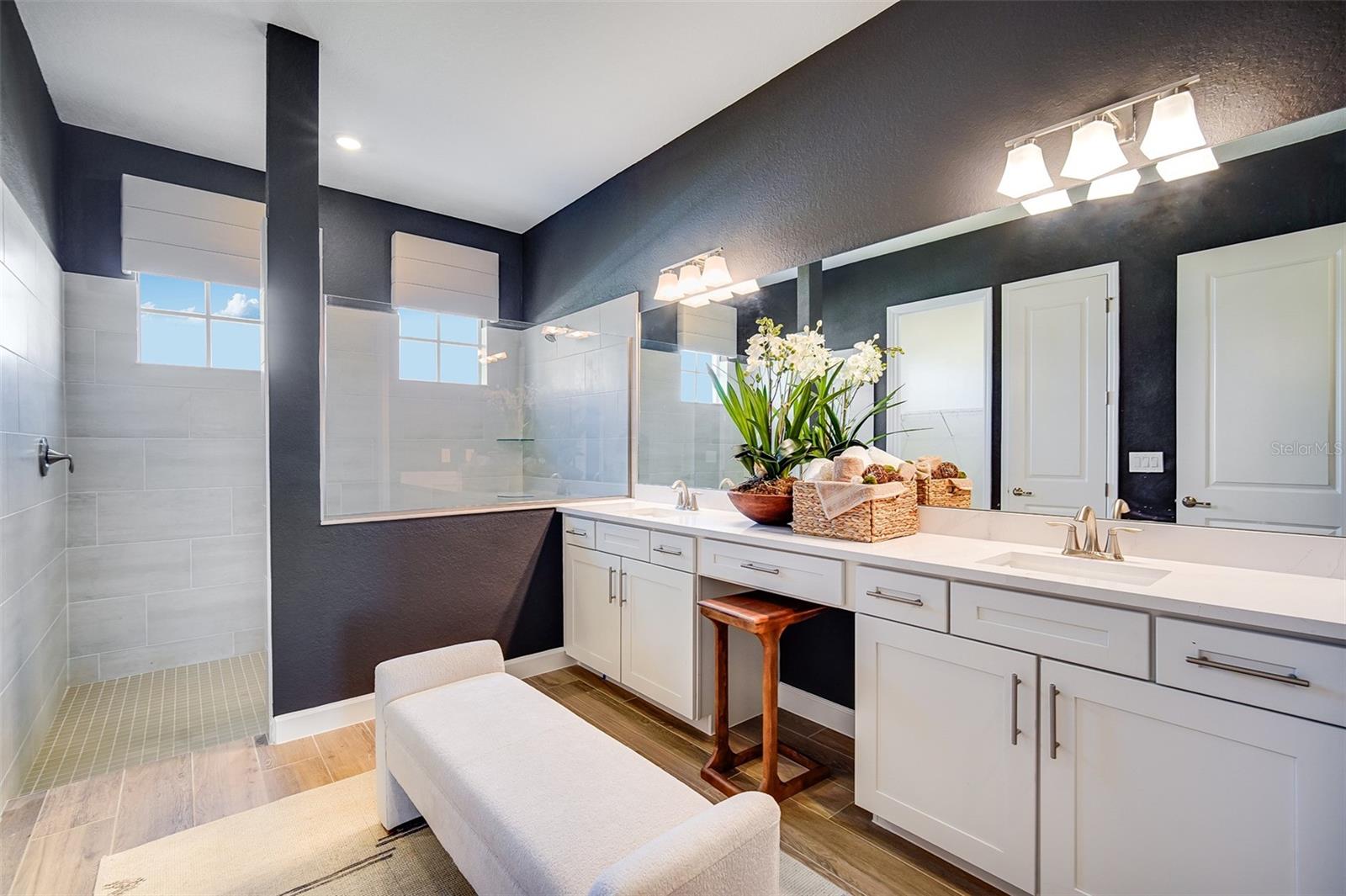 18853 CHERRYSTONE WAY, LAKEWOOD RANCH, FL, 34211