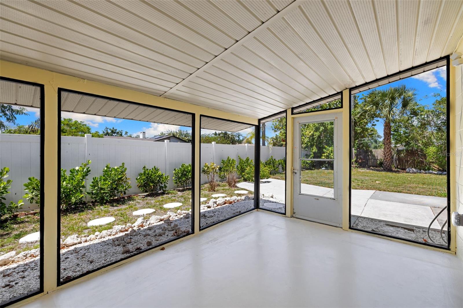 6916 ALDERWOOD DR, SARASOTA, FL, 34243