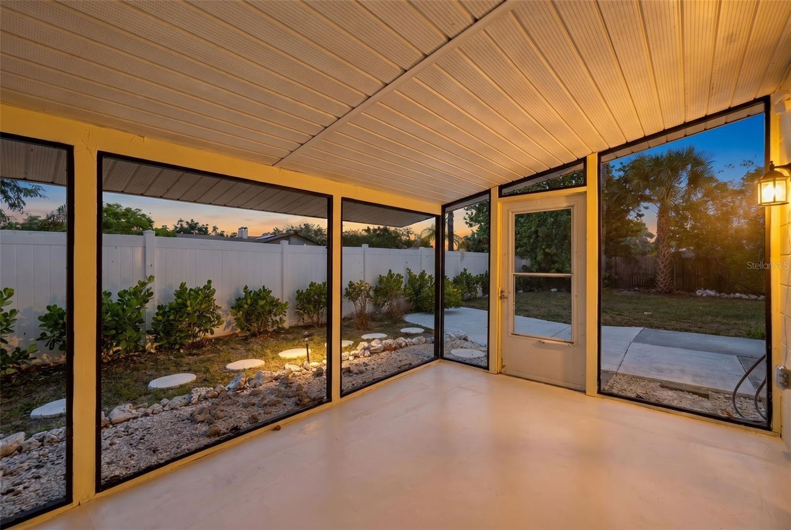 6916 ALDERWOOD DR, SARASOTA, FL, 34243