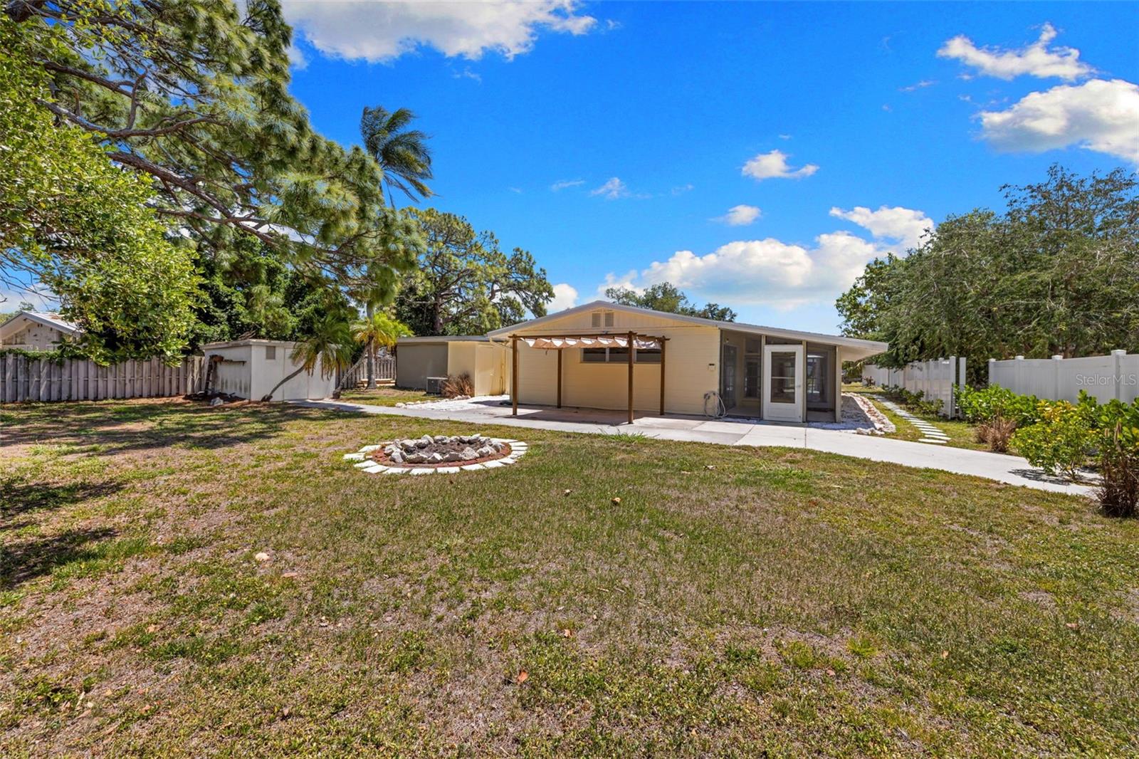6916 ALDERWOOD DR, SARASOTA, FL, 34243