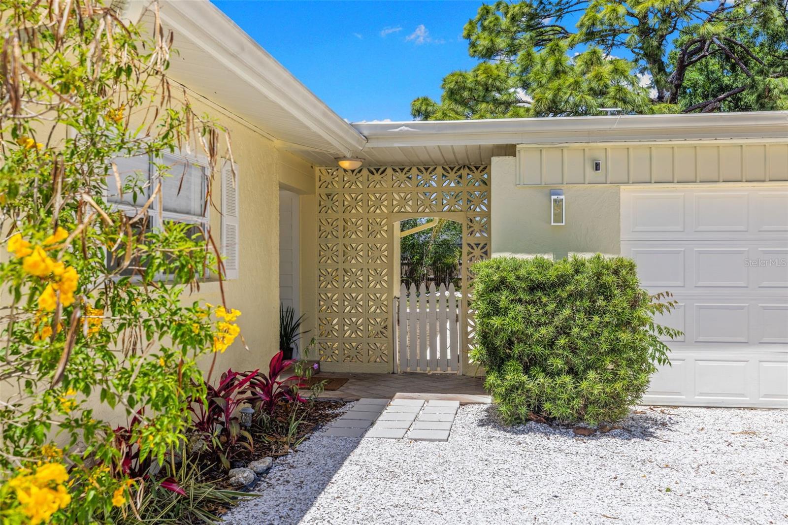 6916 ALDERWOOD DR, SARASOTA, FL, 34243