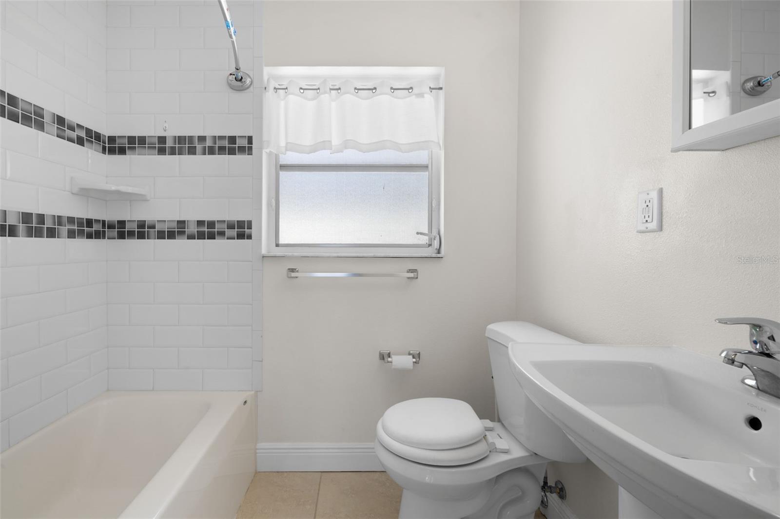 6916 ALDERWOOD DR, SARASOTA, FL, 34243