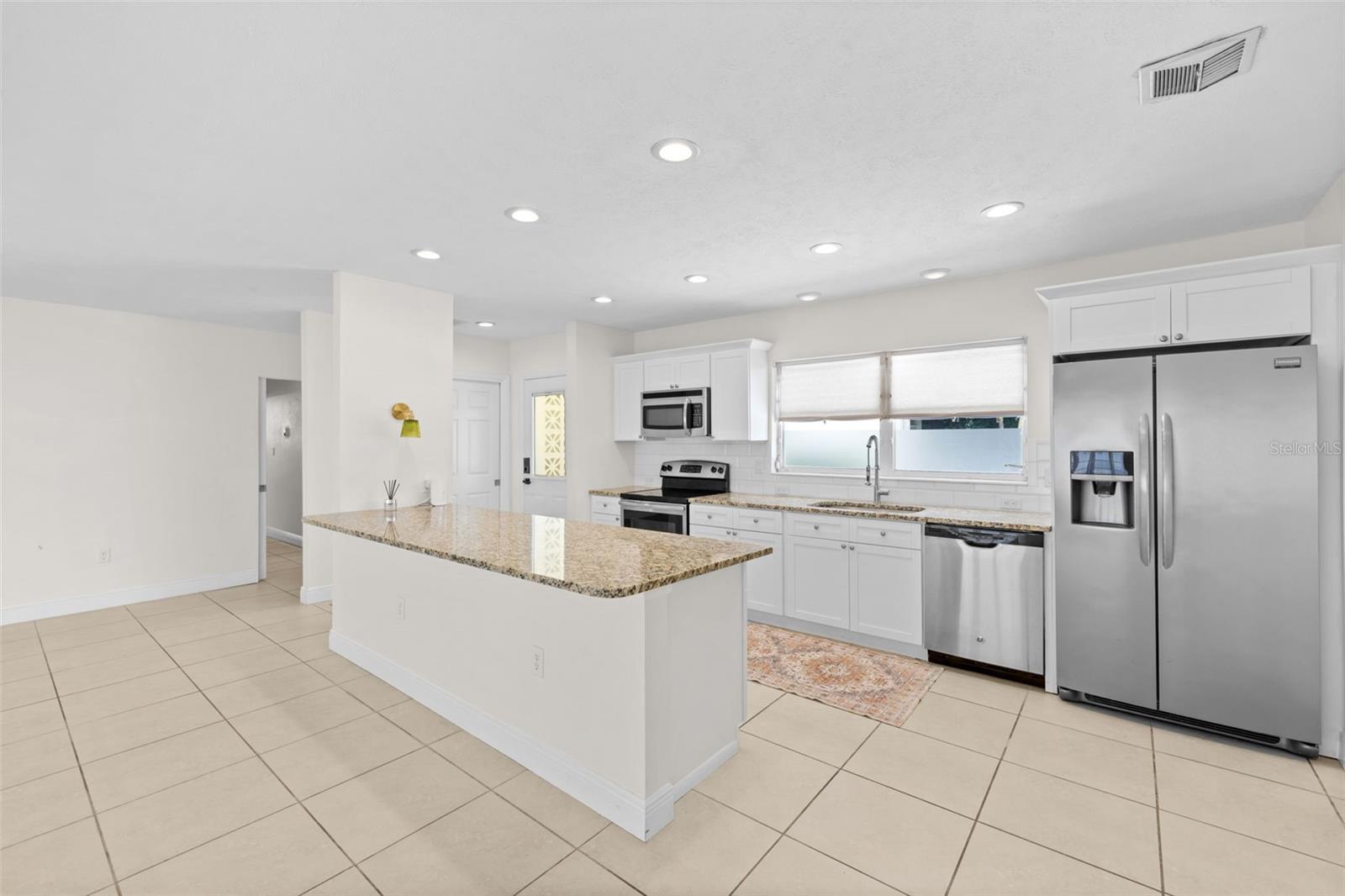 6916 ALDERWOOD DR, SARASOTA, FL, 34243