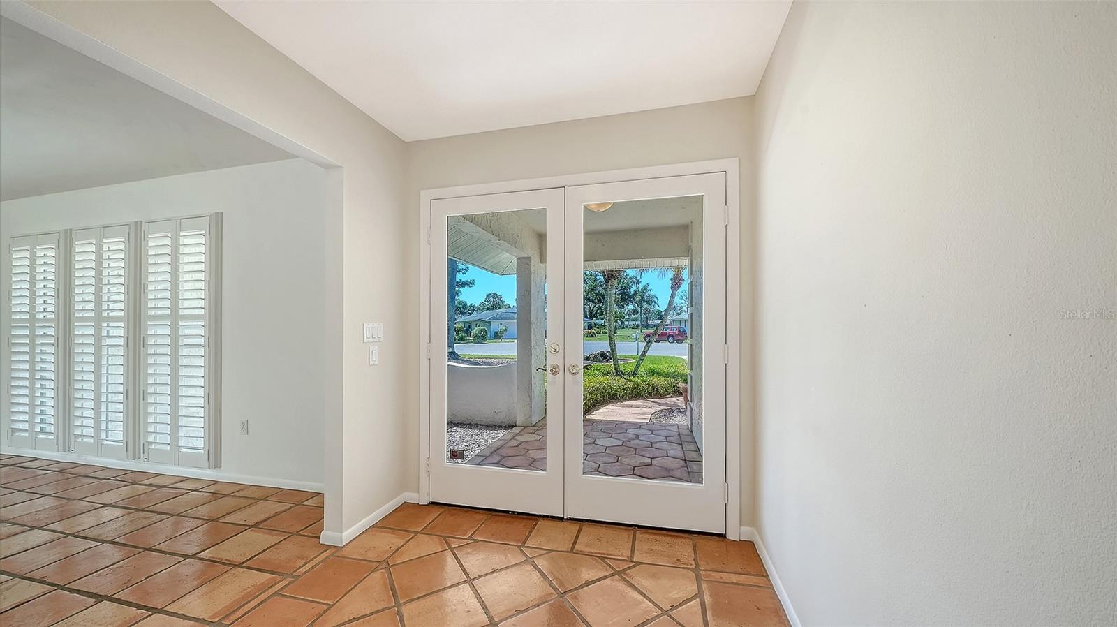 4865 GREYWOOD LN, SARASOTA, FL, 34235