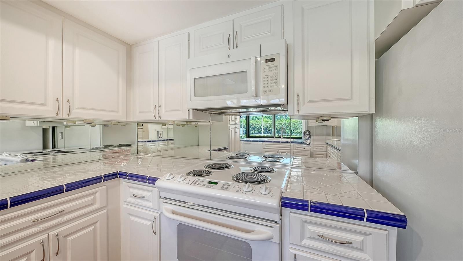 4865 GREYWOOD LN, SARASOTA, FL, 34235