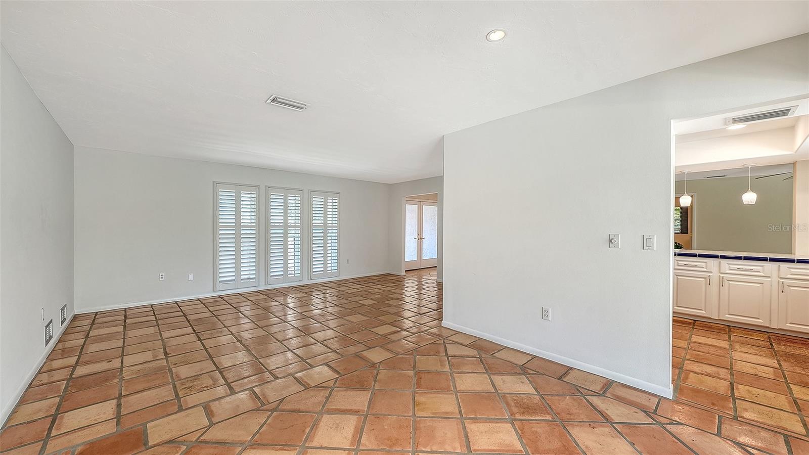 4865 GREYWOOD LN, SARASOTA, FL, 34235