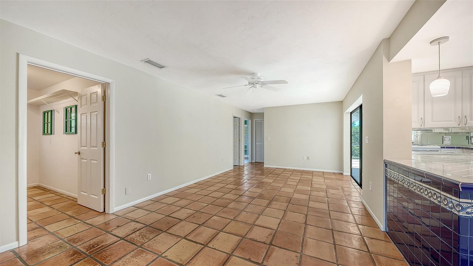 4865 GREYWOOD LN, SARASOTA, FL, 34235