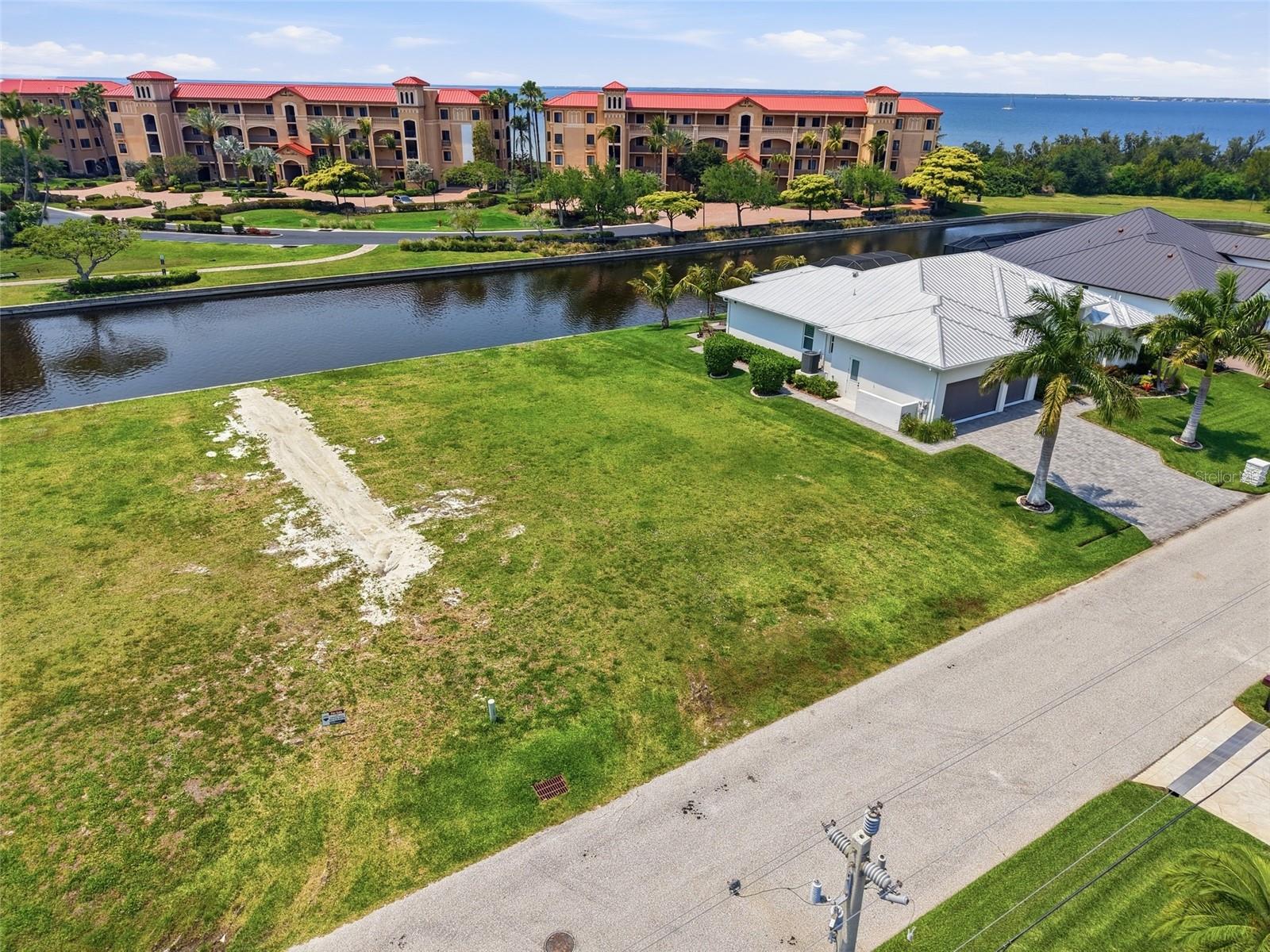 81 COLONY POINT DR, PUNTA GORDA, FL, 33950