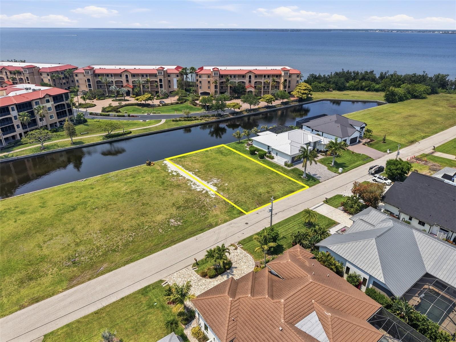 81 COLONY POINT DR, PUNTA GORDA, FL, 33950