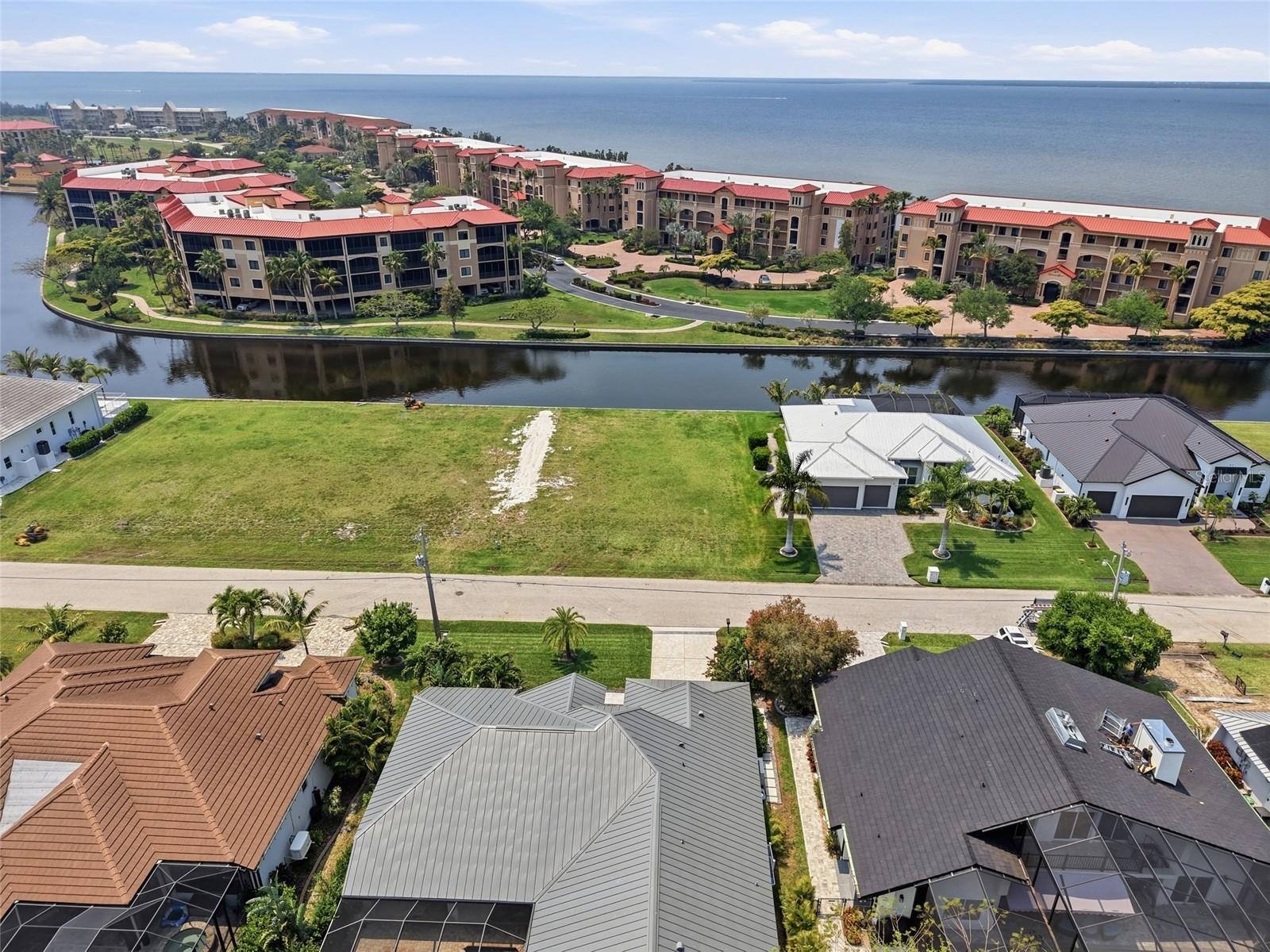 81 COLONY POINT DR, PUNTA GORDA, FL, 33950