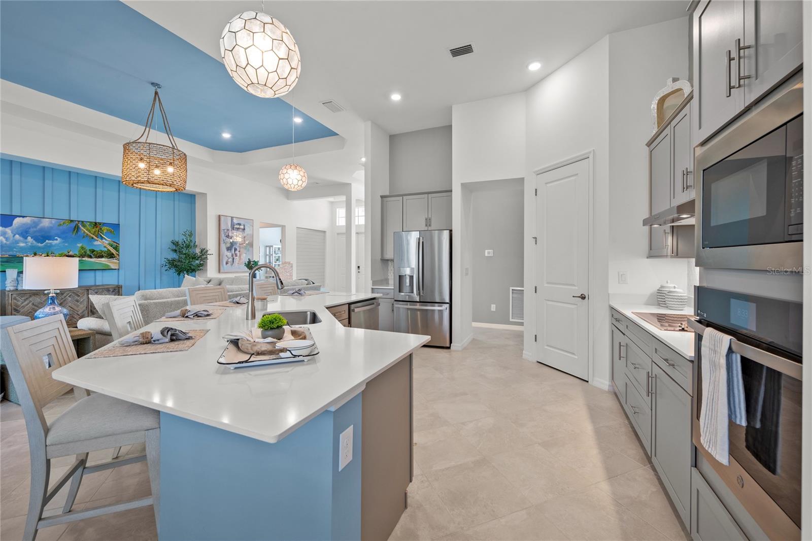 18911 CHERRYSTONE WAY, LAKEWOOD RANCH, FL, 34211