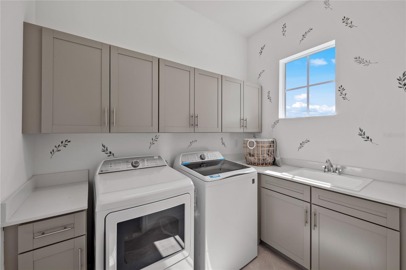 18911 CHERRYSTONE WAY, LAKEWOOD RANCH, FL, 34211