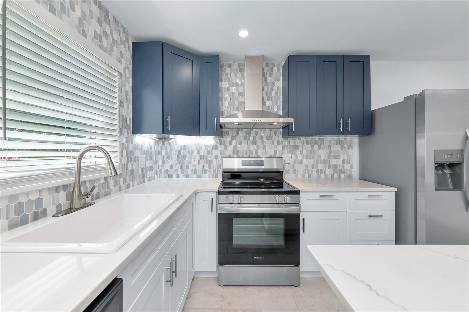 2506 41ST ST E, BRADENTON, FL, 34208