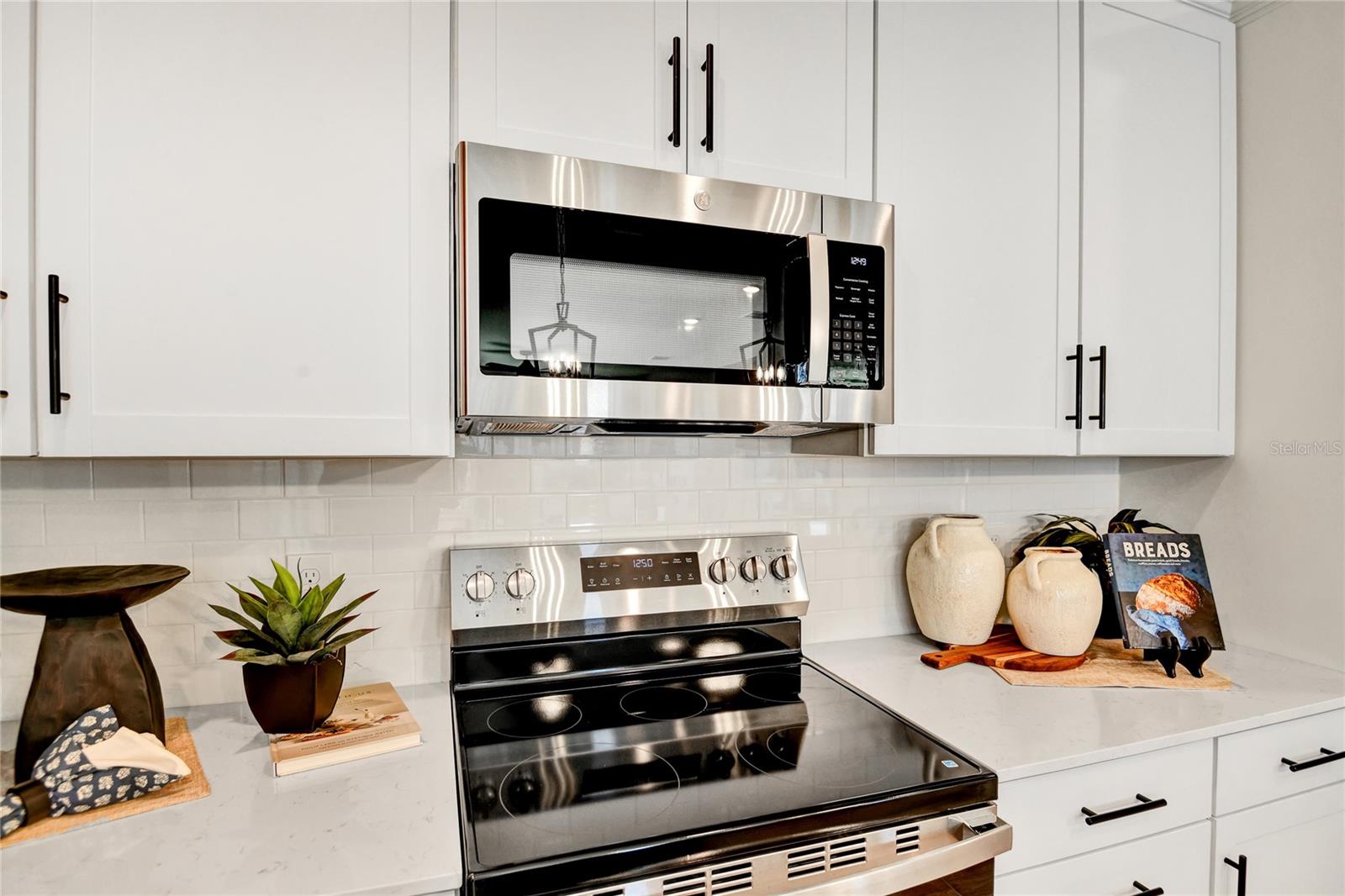 6085 RIVER FARM AVE, ST CLOUD, FL, 34772