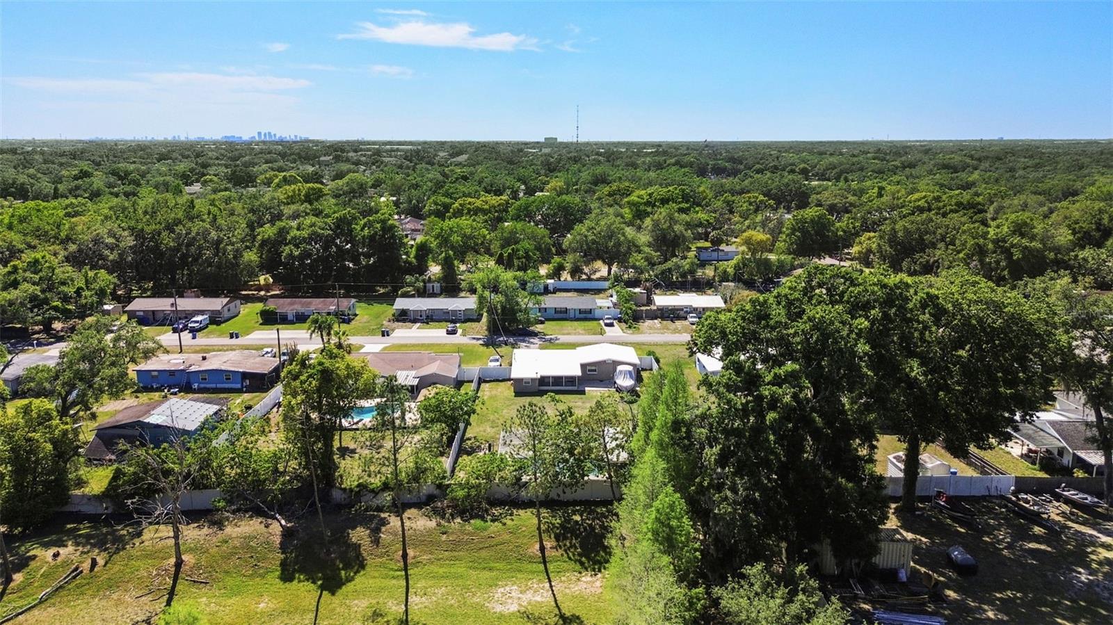 5209 LLOYD ST, SEFFNER, FL, 33584