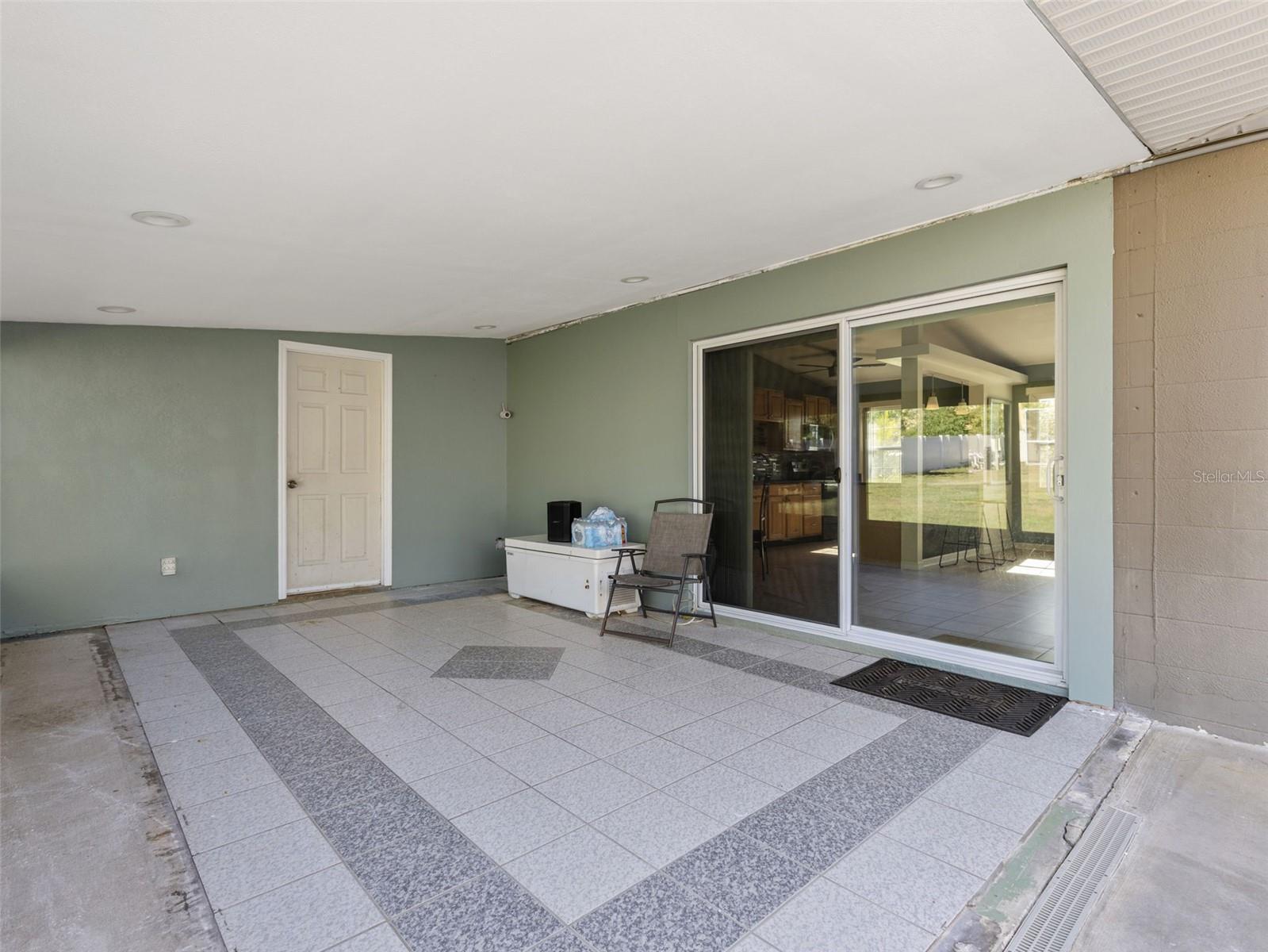 5209 LLOYD ST, SEFFNER, FL, 33584