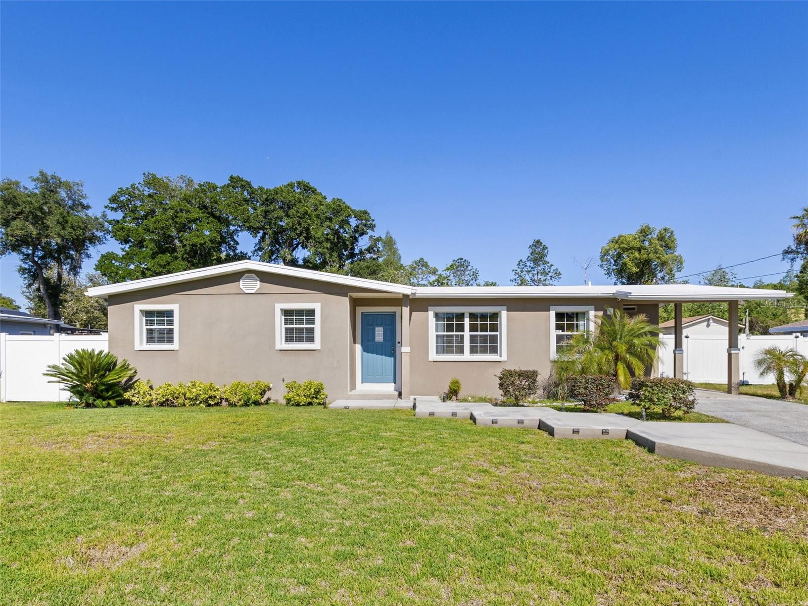 5209 LLOYD ST, SEFFNER, FL, 33584