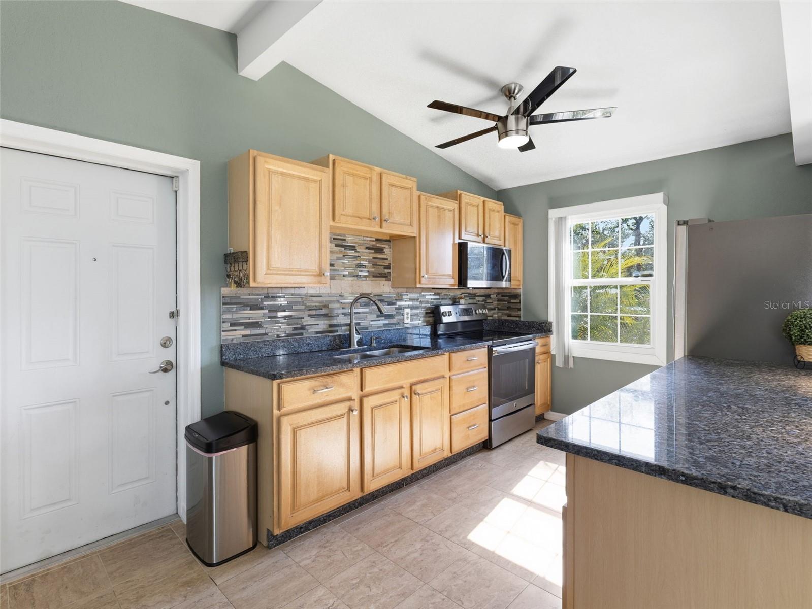 5209 LLOYD ST, SEFFNER, FL, 33584