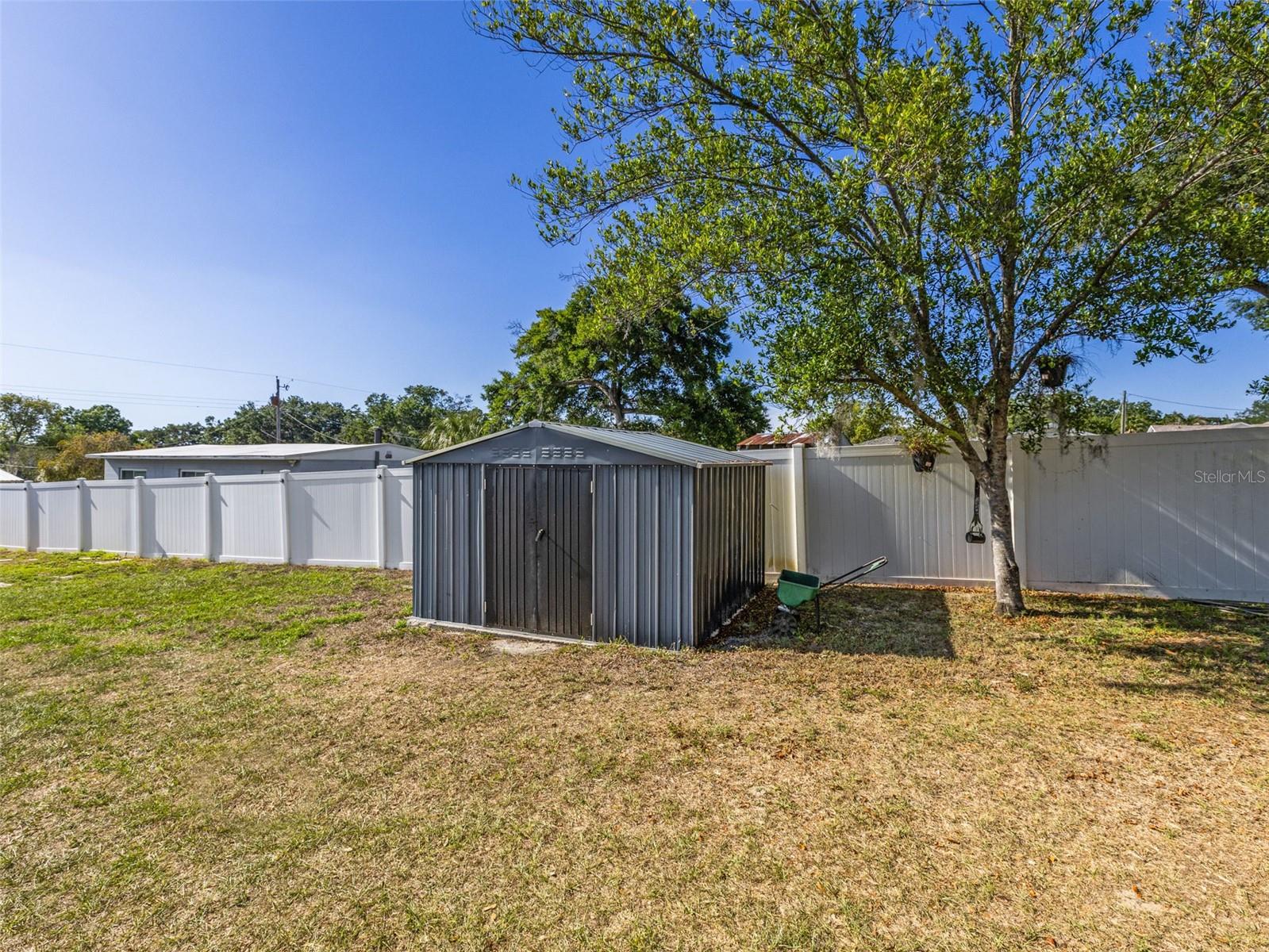 5209 LLOYD ST, SEFFNER, FL, 33584