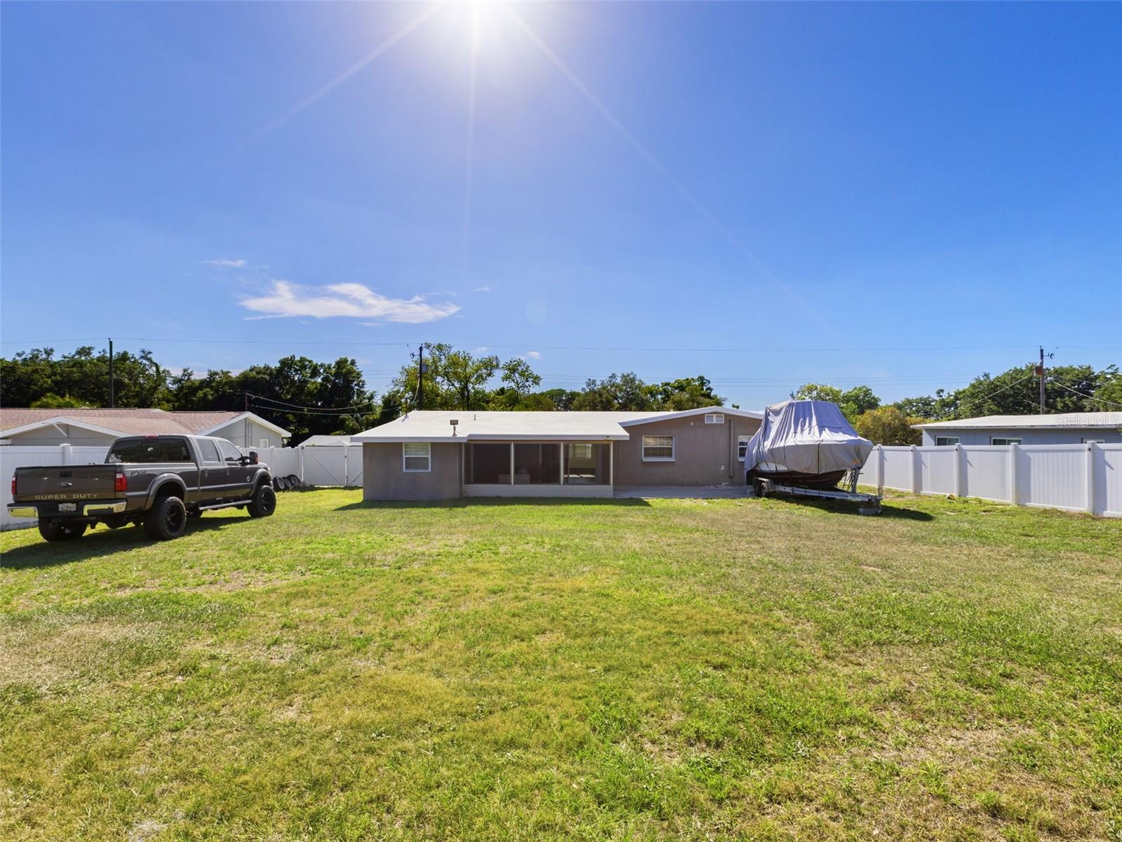 5209 LLOYD ST, SEFFNER, FL, 33584