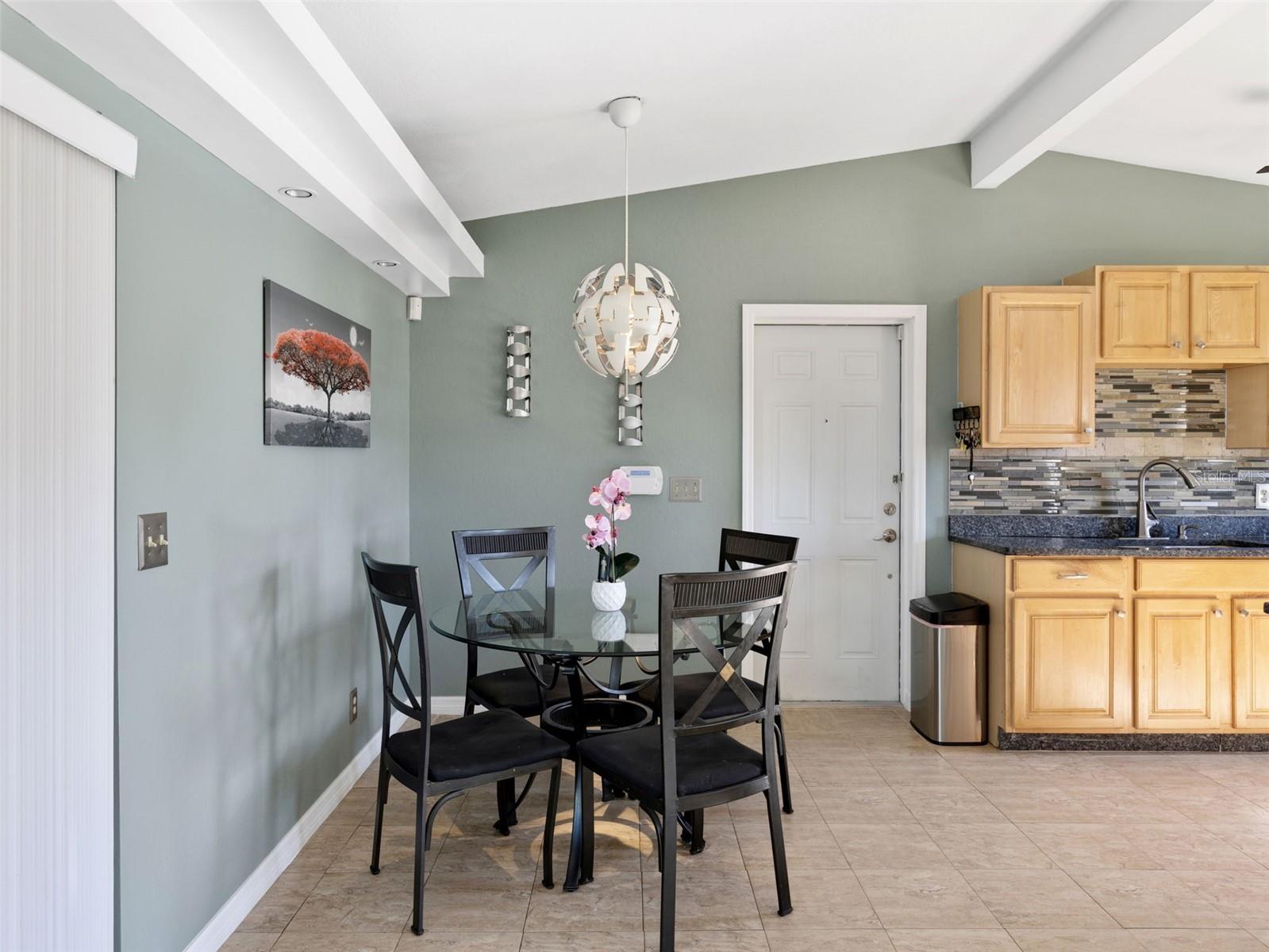 5209 LLOYD ST, SEFFNER, FL, 33584