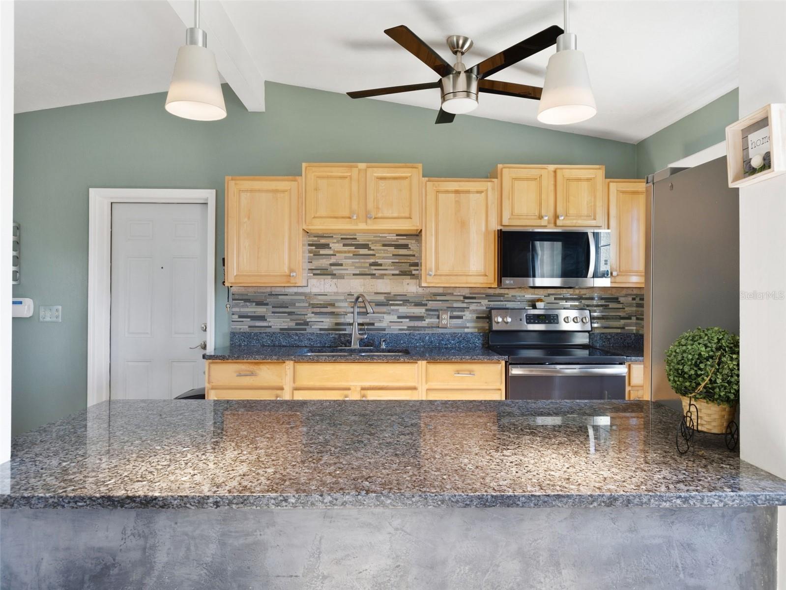 5209 LLOYD ST, SEFFNER, FL, 33584