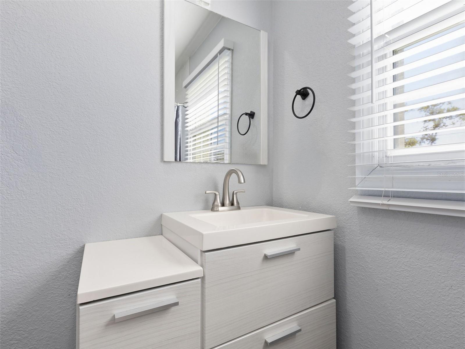 5209 LLOYD ST, SEFFNER, FL, 33584