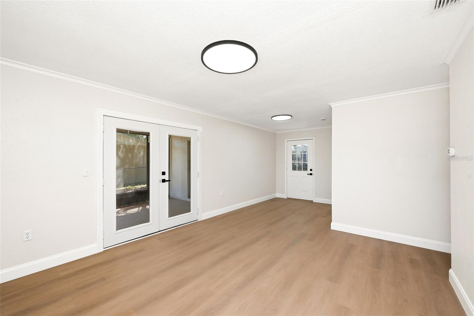 2115 WOODLAND BLVD, LEESBURG, FL, 34748