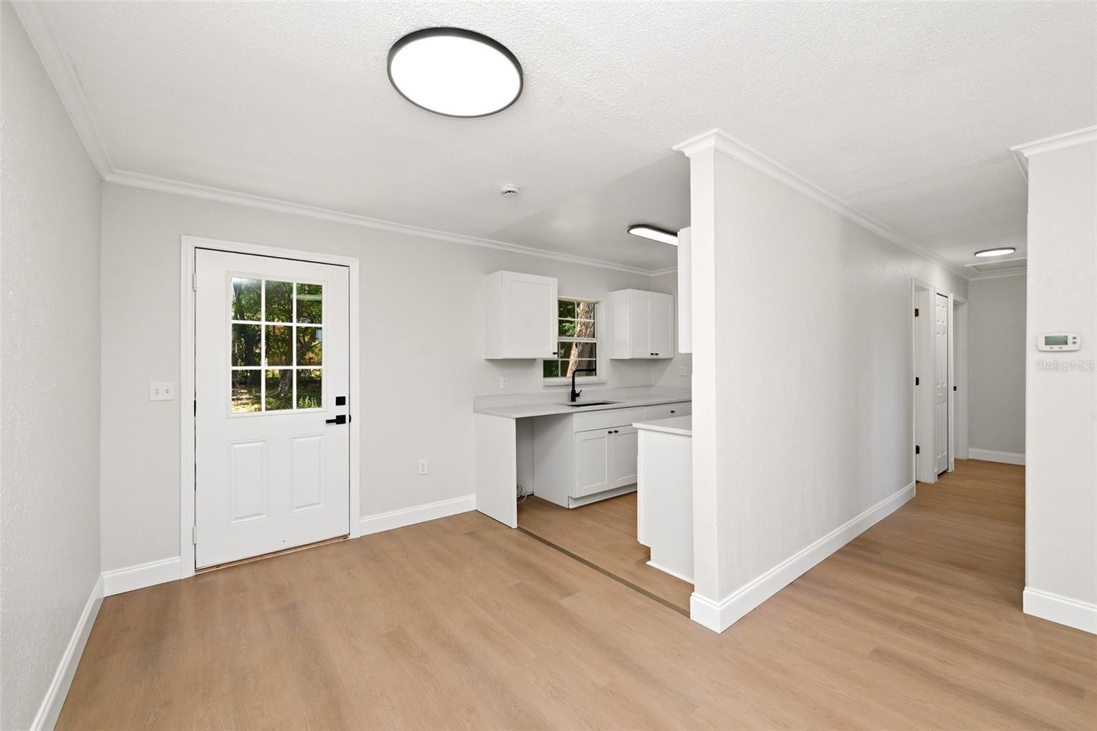 2115 WOODLAND BLVD, LEESBURG, FL, 34748