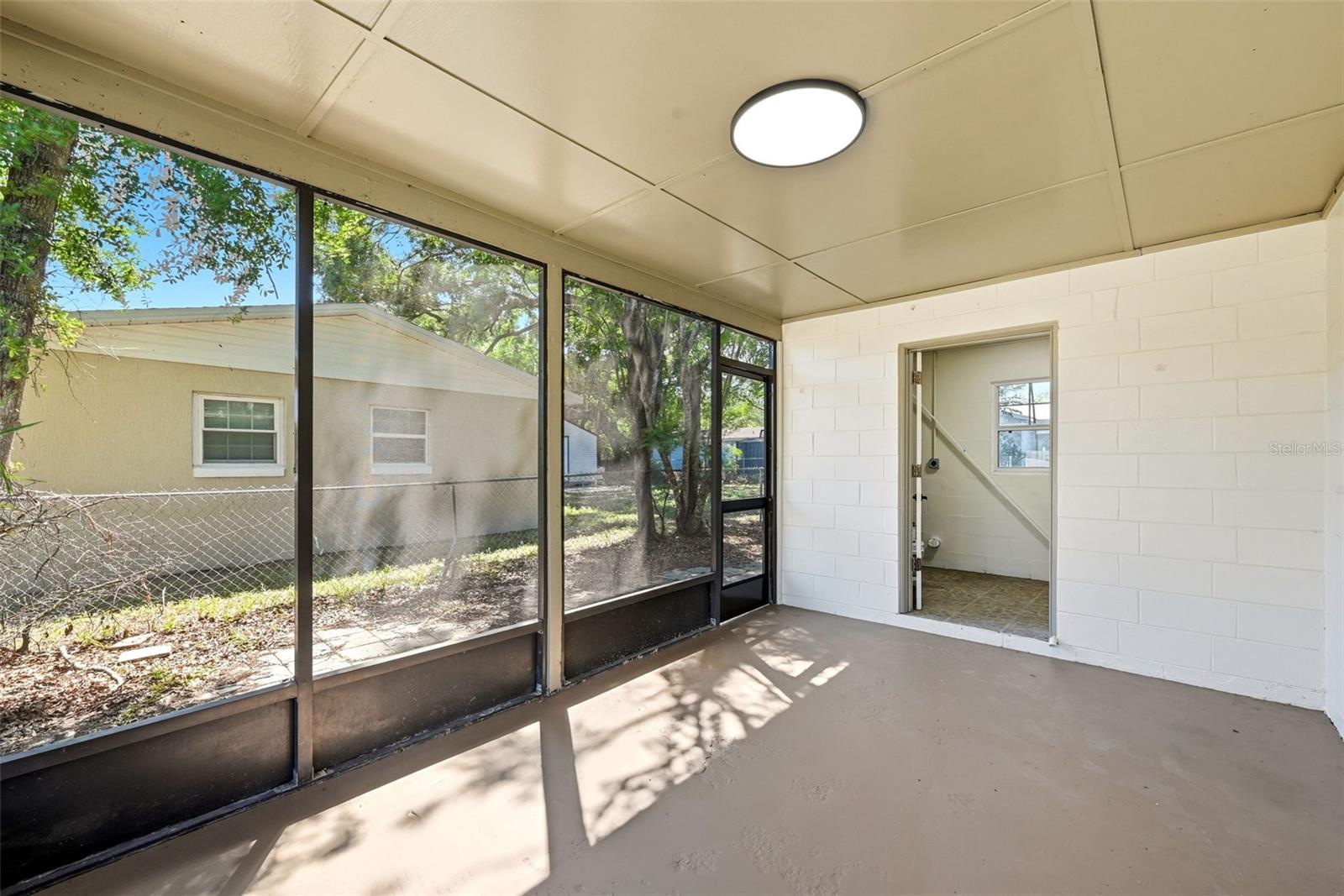 2115 WOODLAND BLVD, LEESBURG, FL, 34748