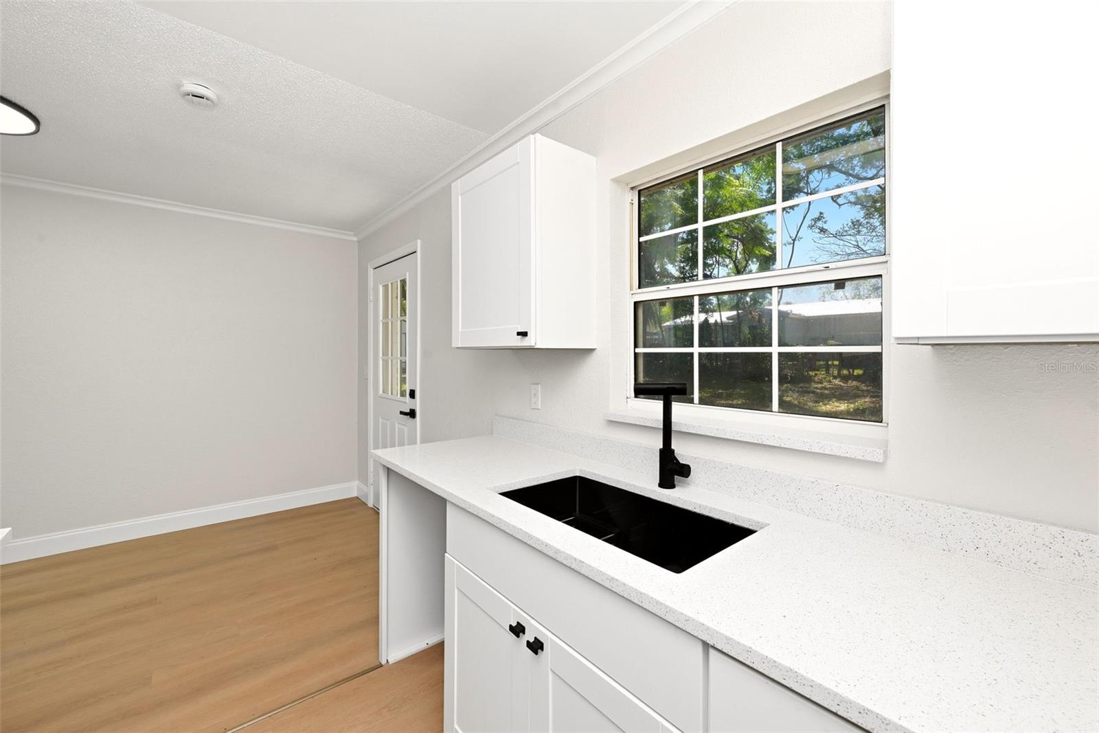 2115 WOODLAND BLVD, LEESBURG, FL, 34748