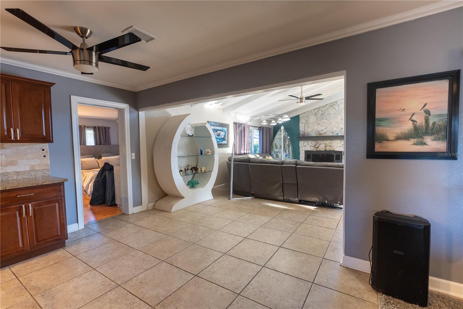 33 SOUTHWIND DR, BELLEAIR BLUFFS, FL, 33770