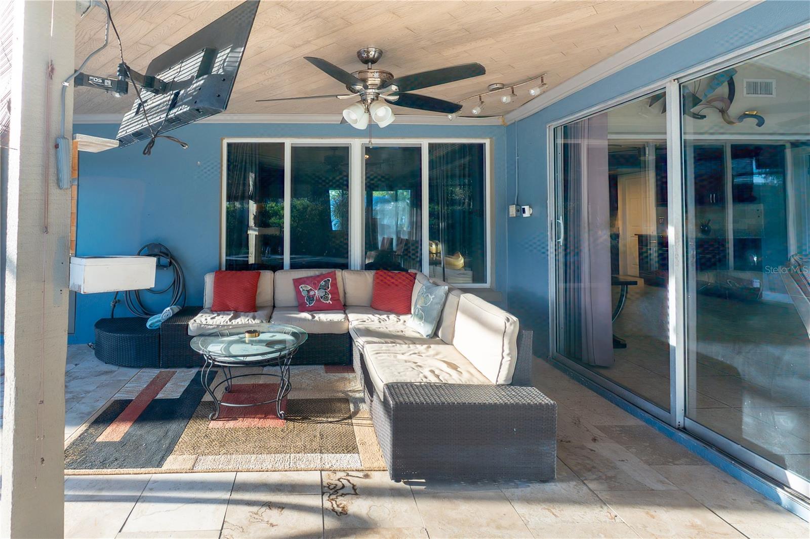 33 SOUTHWIND DR, BELLEAIR BLUFFS, FL, 33770