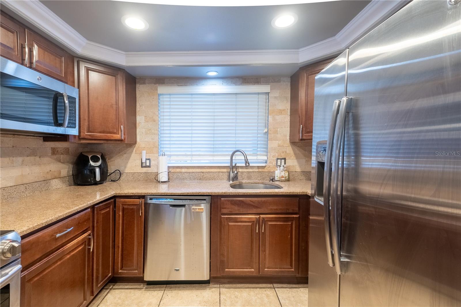 33 SOUTHWIND DR, BELLEAIR BLUFFS, FL, 33770