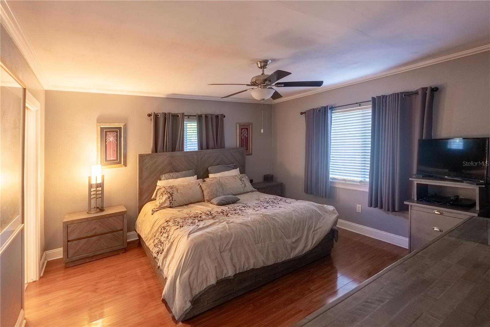 33 SOUTHWIND DR, BELLEAIR BLUFFS, FL, 33770