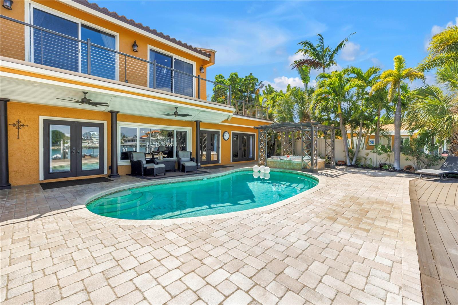 3945 POINSETTIA DR, ST PETE BEACH, FL, 33706