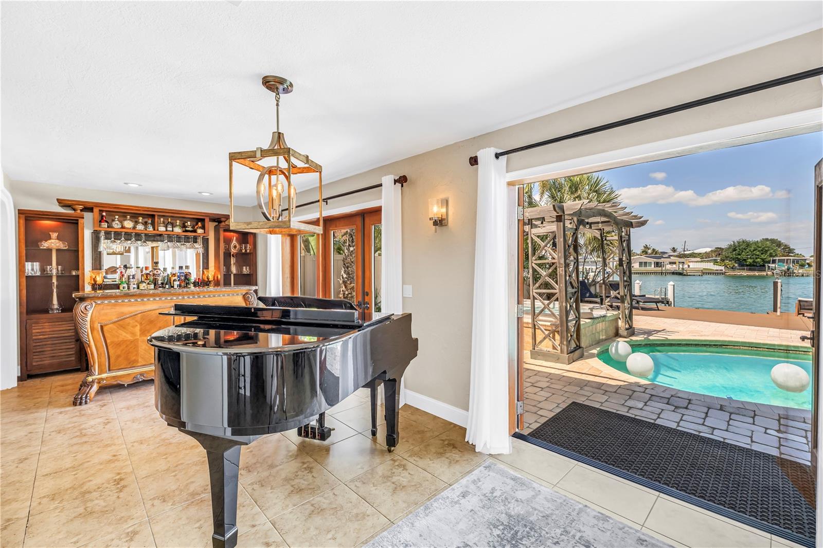 3945 POINSETTIA DR, ST PETE BEACH, FL, 33706