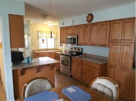 714 INDIAN WELLS AVE, SUN CITY CENTER, FL, 33573