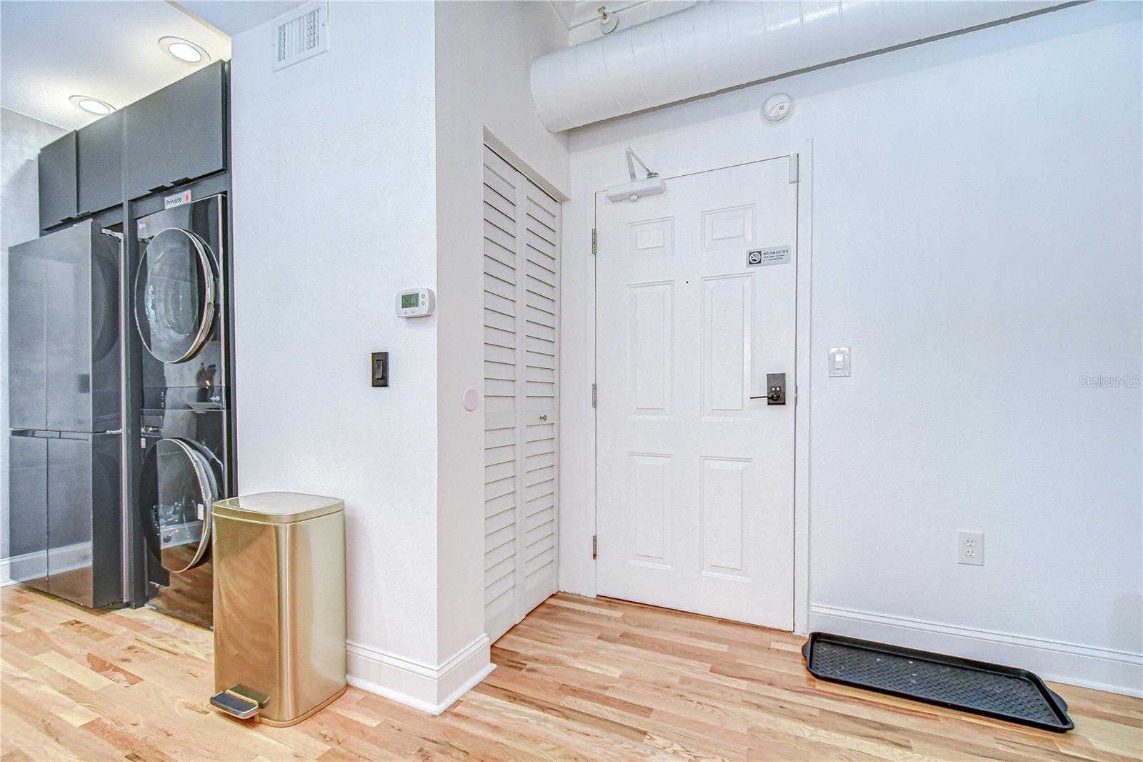 215 CENTRAL AVE #2B, ST PETERSBURG, FL, 33701