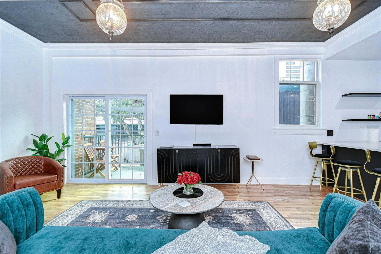 215 CENTRAL AVE #2B, ST PETERSBURG, FL, 33701