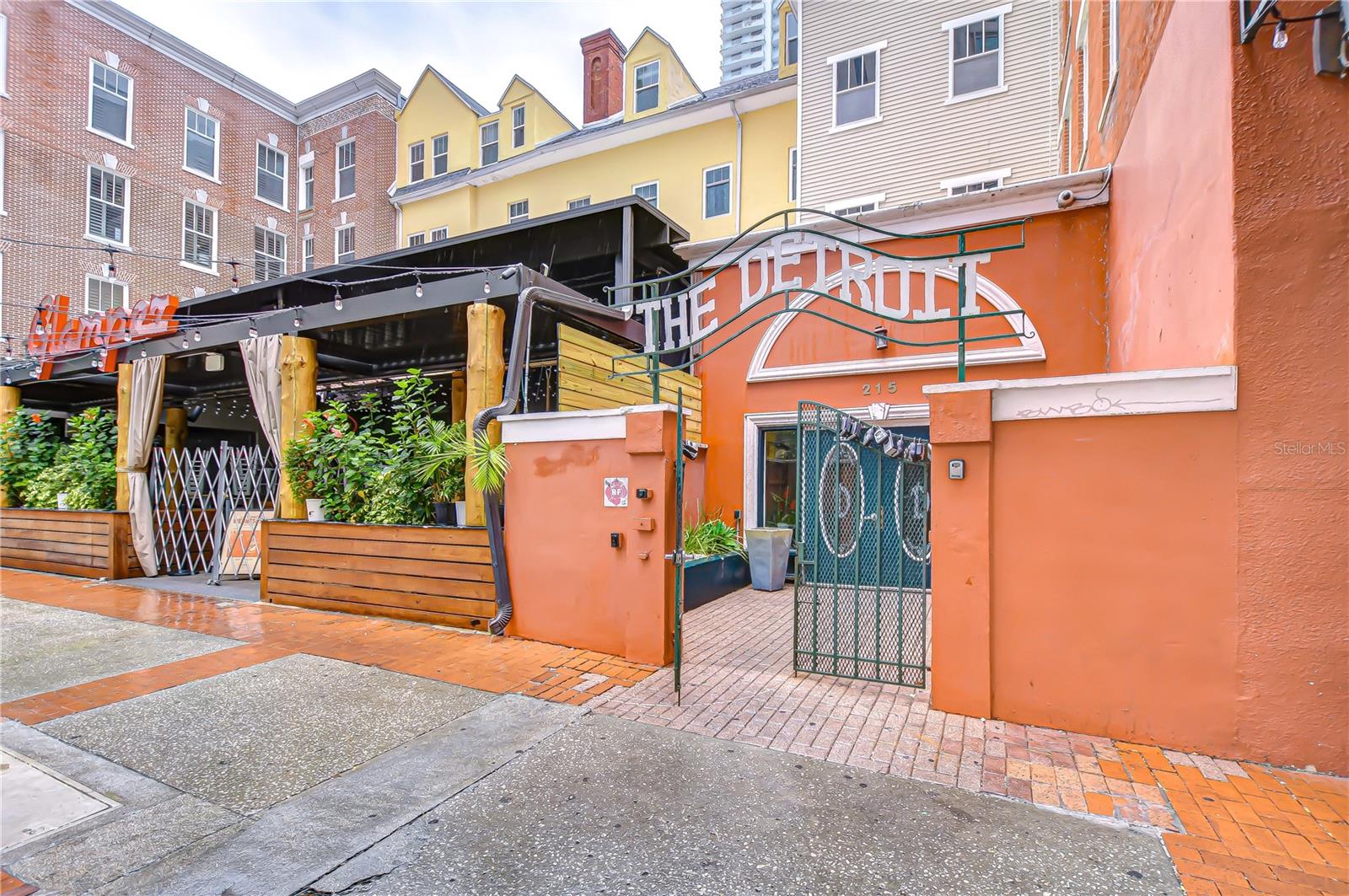 215 CENTRAL AVE #2B, ST PETERSBURG, FL, 33701