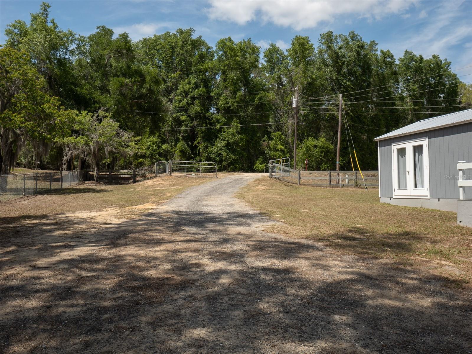 8491 LILLY LAKE RD, MELROSE, FL, 32666