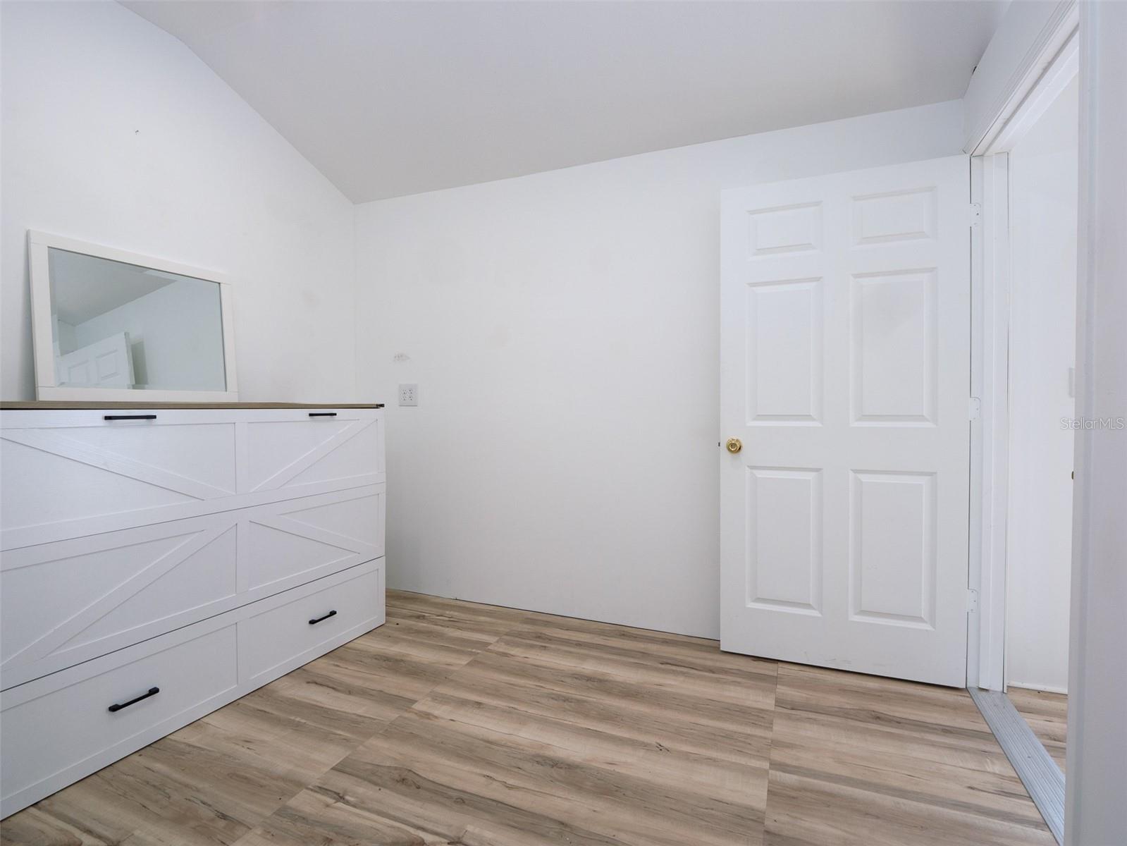 8491 LILLY LAKE RD, MELROSE, FL, 32666