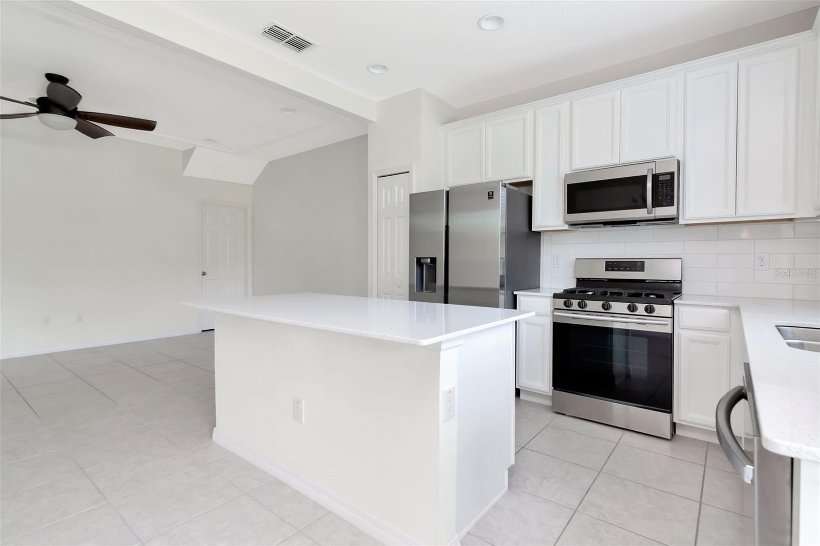 6378 CAMINO DR, APOLLO BEACH, FL, 33572