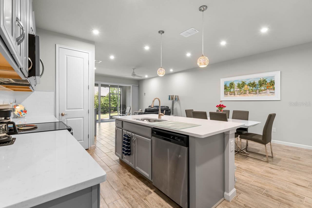 3775 MAXWELL PARK DR #92, SUN CITY CENTER, FL, 33573