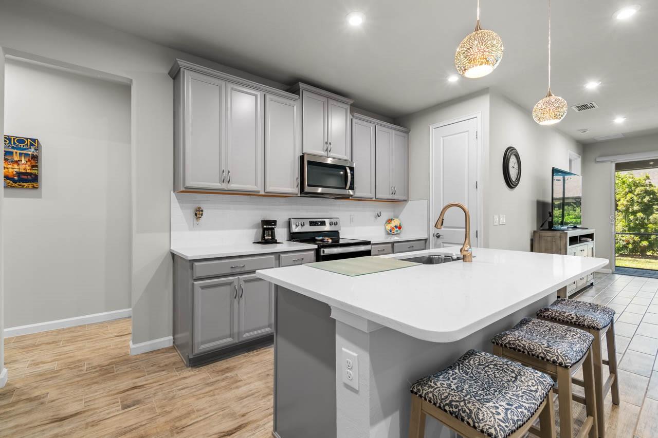 3775 MAXWELL PARK DR #92, SUN CITY CENTER, FL, 33573