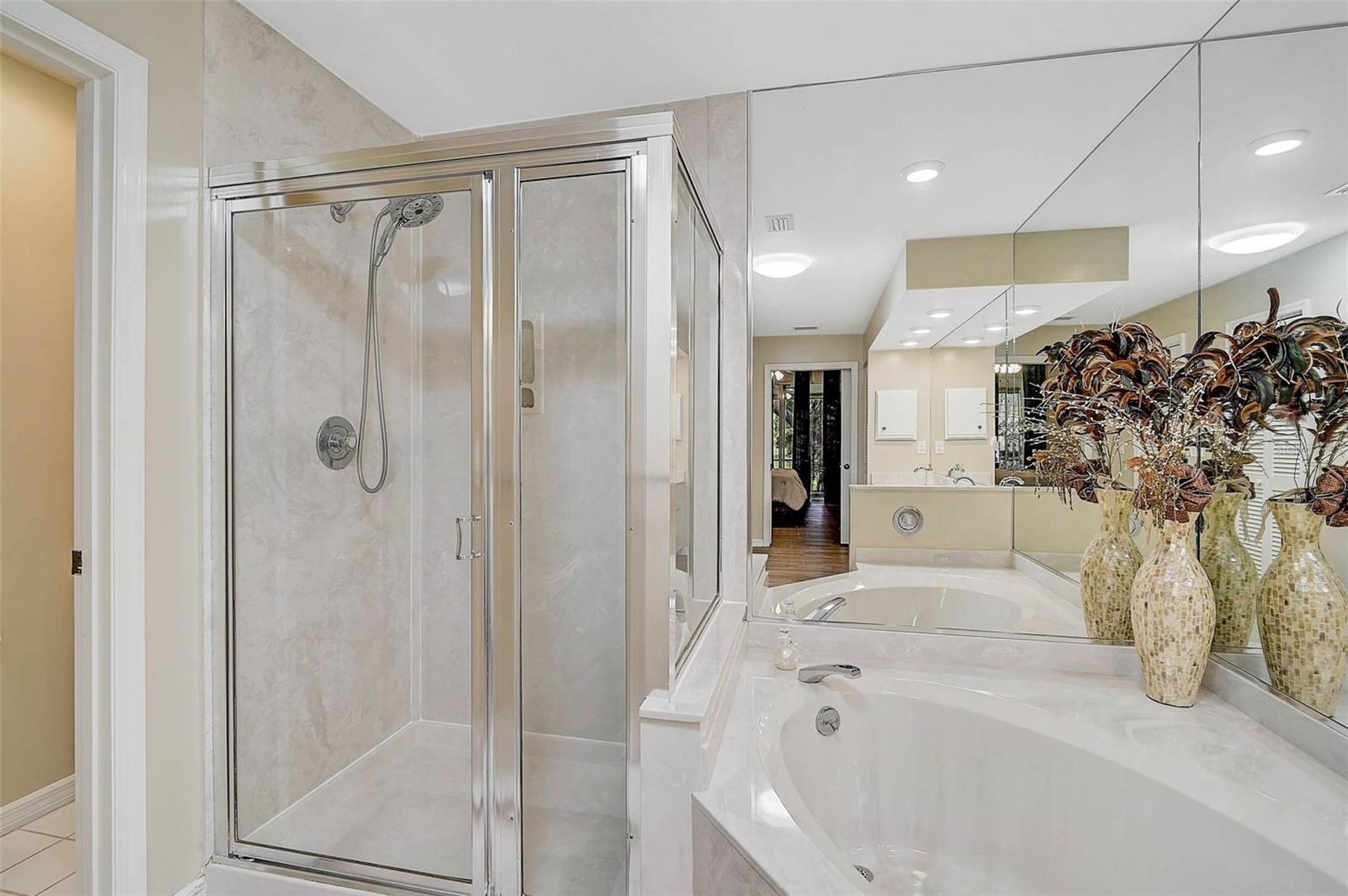 7341 GOLF POINTE CIR, SARASOTA, FL, 34243