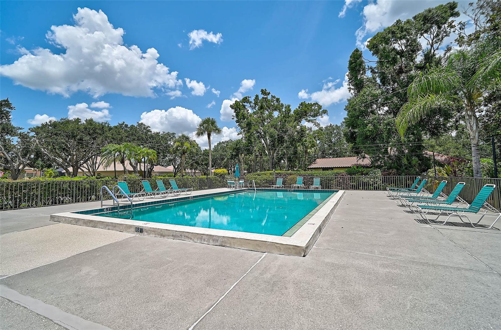 7341 GOLF POINTE CIR, SARASOTA, FL, 34243
